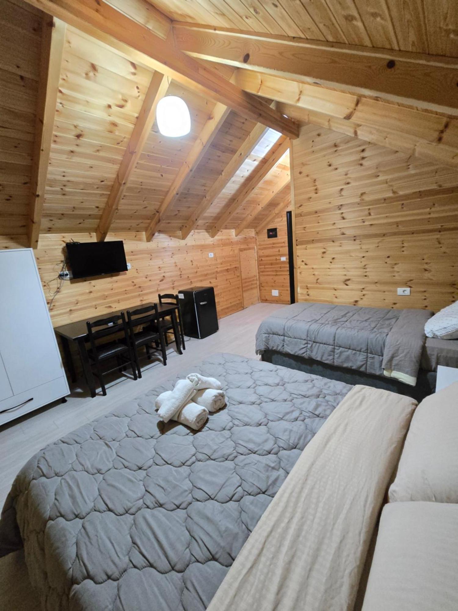 Beni Rooms Tale Lezhë Quarto foto
